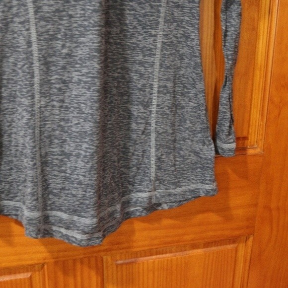 Old Navy Active Blue Gray Heathered Long Sleeve Semi-Fitted Top Medium - Picture 4 of 10